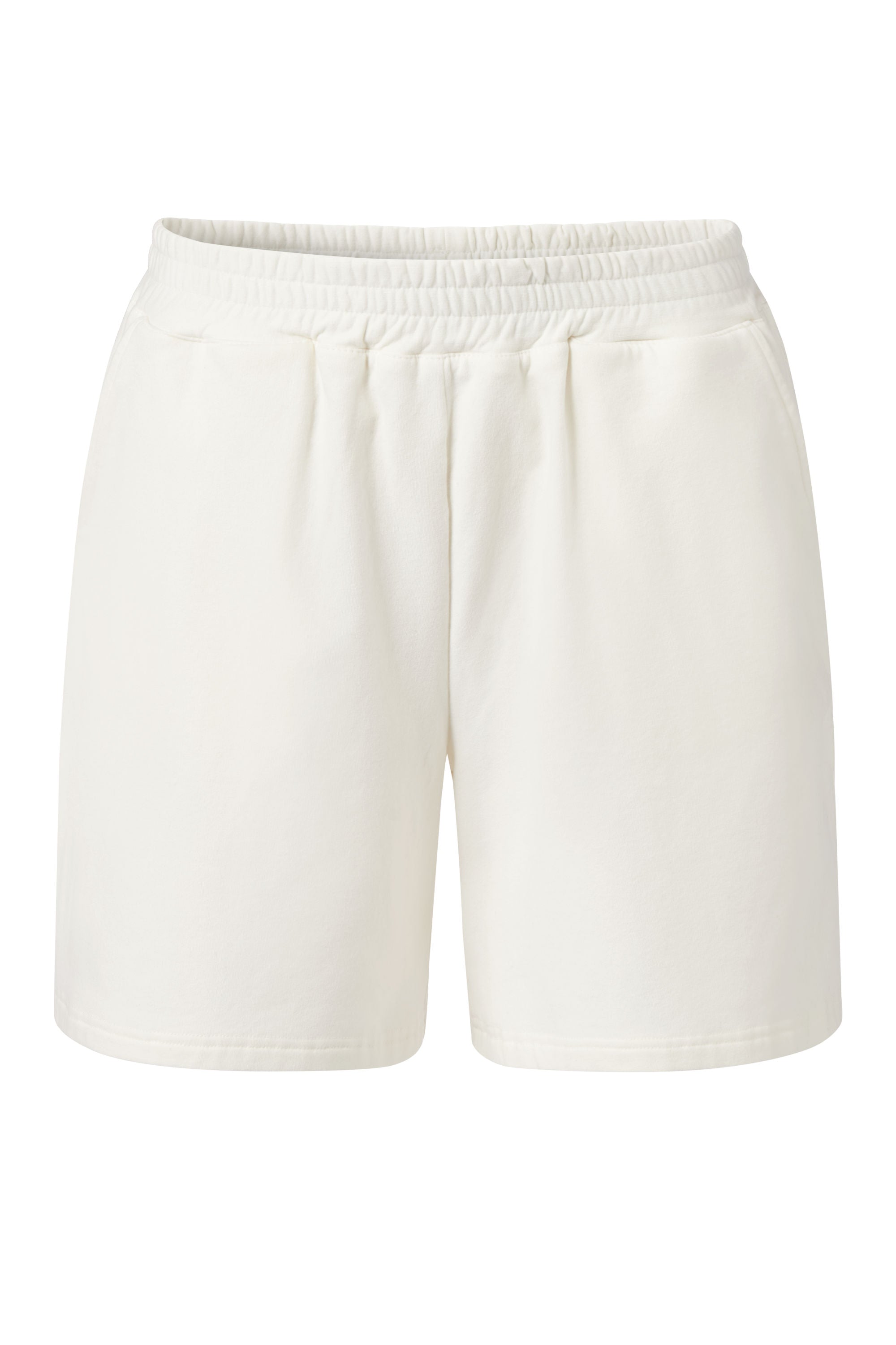Baumwolle Shorts in der Farbe wollweiss auf weißem Hintergrund.