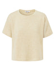 Ein Strickshirt von der Marke Bellasor in der Farbe creme auf weißem Hintergrund.